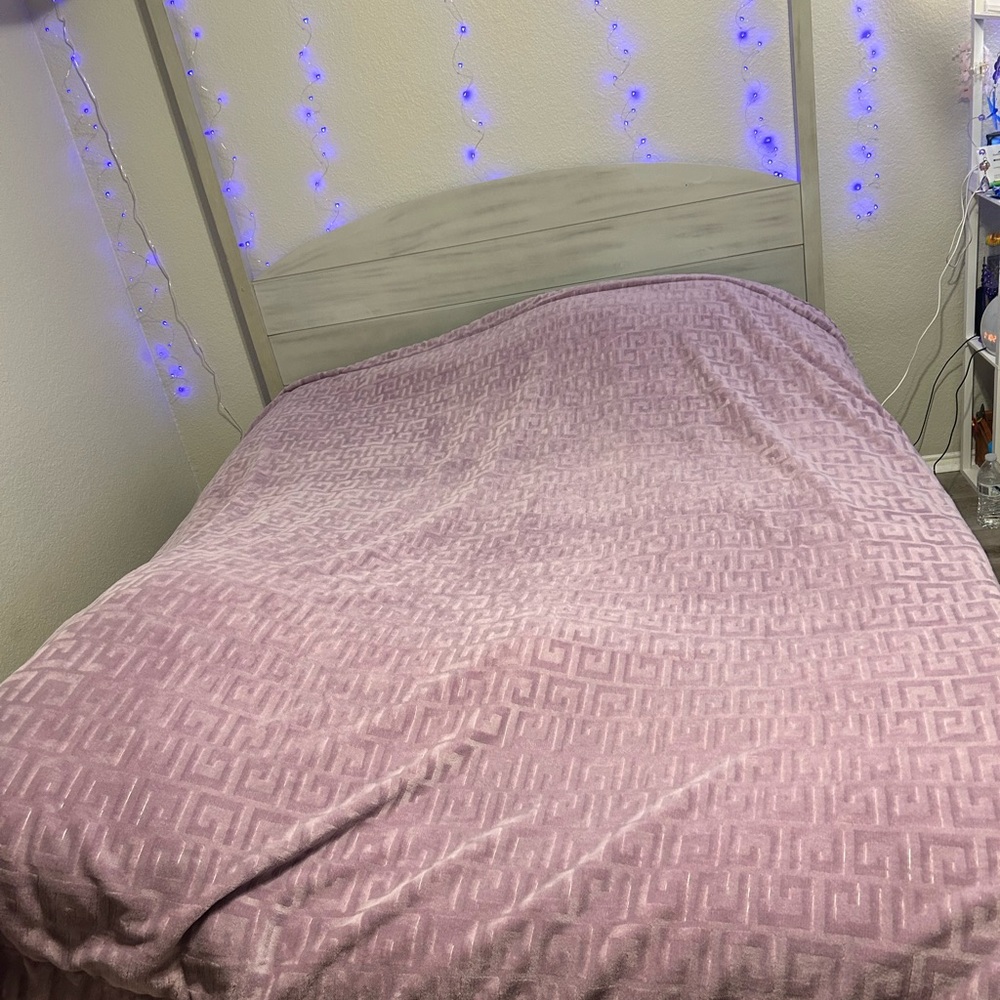 Elegant purple, Geometric Pattern Bedding